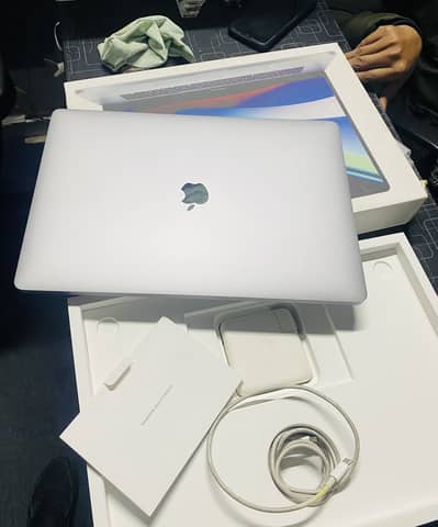 Apple macBook pro
