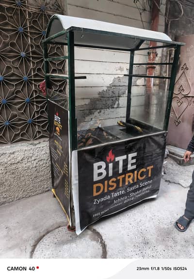 burger counter with frier