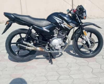 Yamaha YBR 125G black color