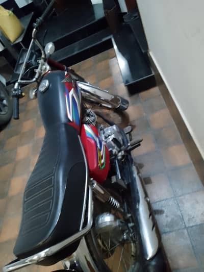 Honda cg125 red colour total genuine hai03246772714