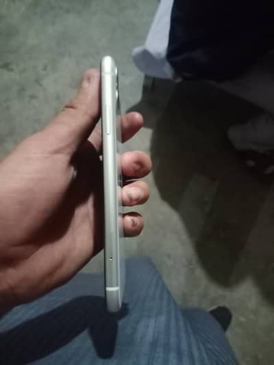 iPhone 11 jv  64 gb
