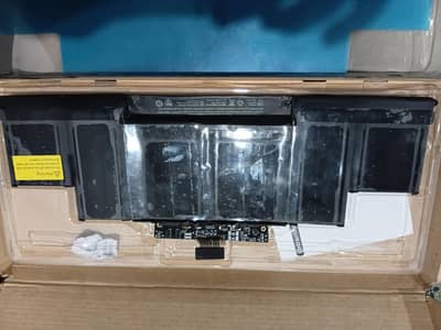 Macbook Pro 2015 15 inch A1398, A1494 Battery