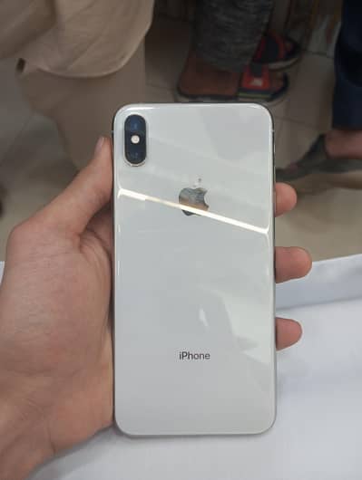 iPhone xs max clean condition