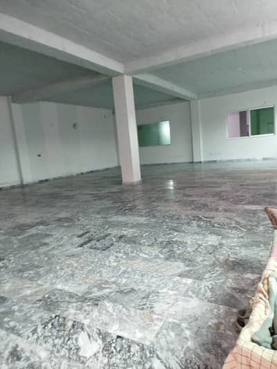 SHOP AVAILABLE FOR RENT NEAR TO KAMAHA BANK STOP