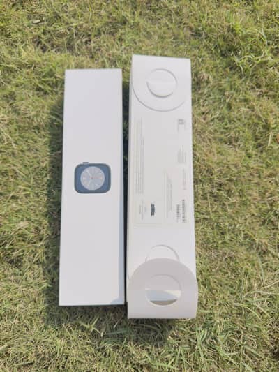 Apple watch series 8