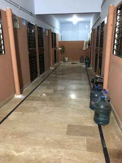 1 Bed Lounge Available For Rent