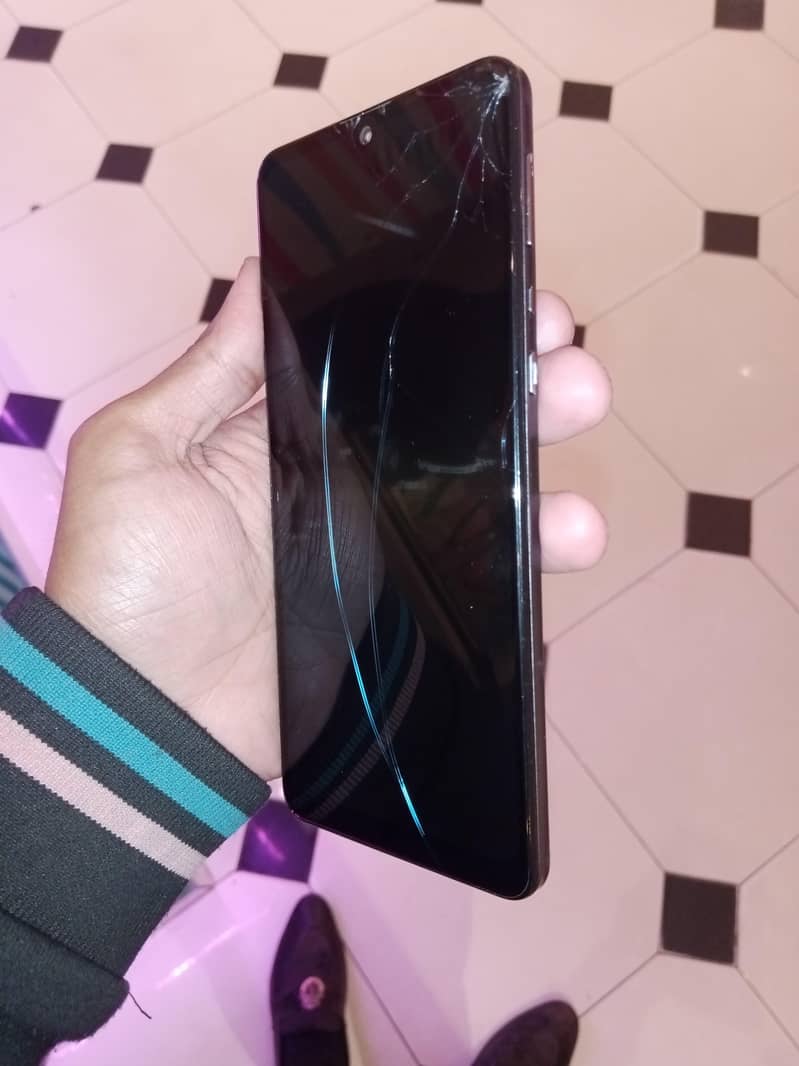 Aquos basic 5g 4/64 9