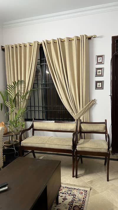 6 seater sofa set. (2+1+2+1)