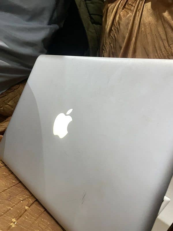 MacBook pro 7