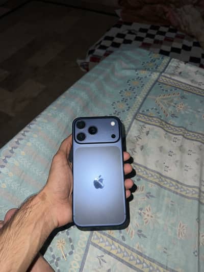 17 pro max BLUE COLOUR JV