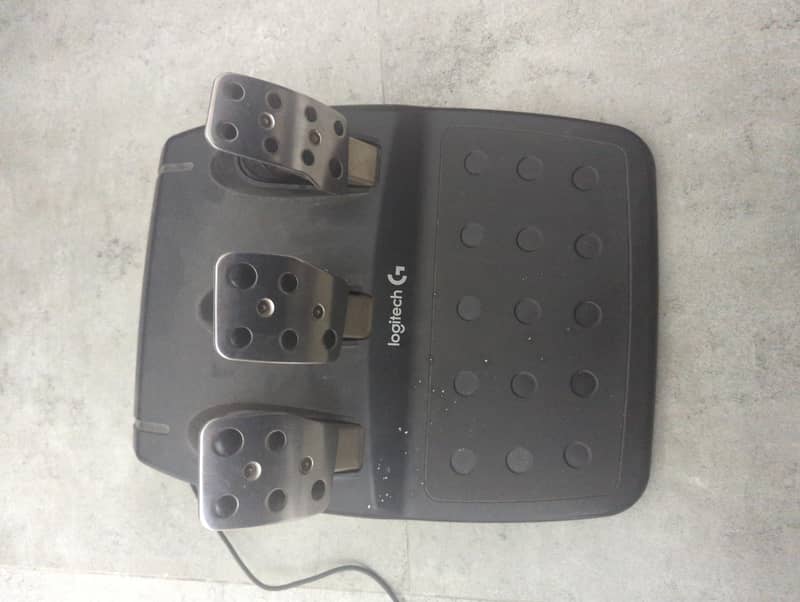 Logitech g29 1