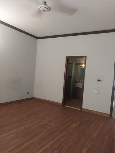 Gulshan-E-Iqbal Block 16 Buit Ul Mukkram Masjid Boundary Wall Project Neat And Clean Flat