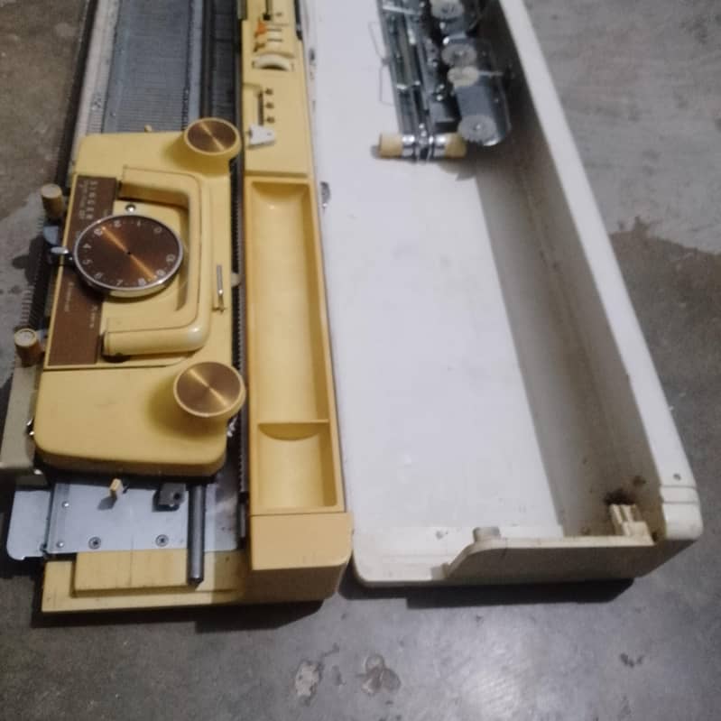 knitting machine 3