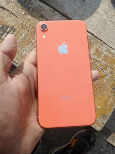 IPhone XR  . . J. V 64 GB