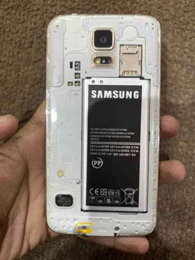 Samsung S5 for sale