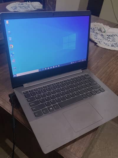 Lenovo IdeaPad 3 | Core i5 | 8GB DDR4 | 128GB SSD
