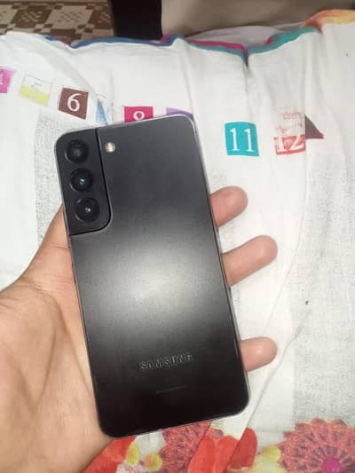 SAMSUNG S22 |  Black | 128GB | Approved
