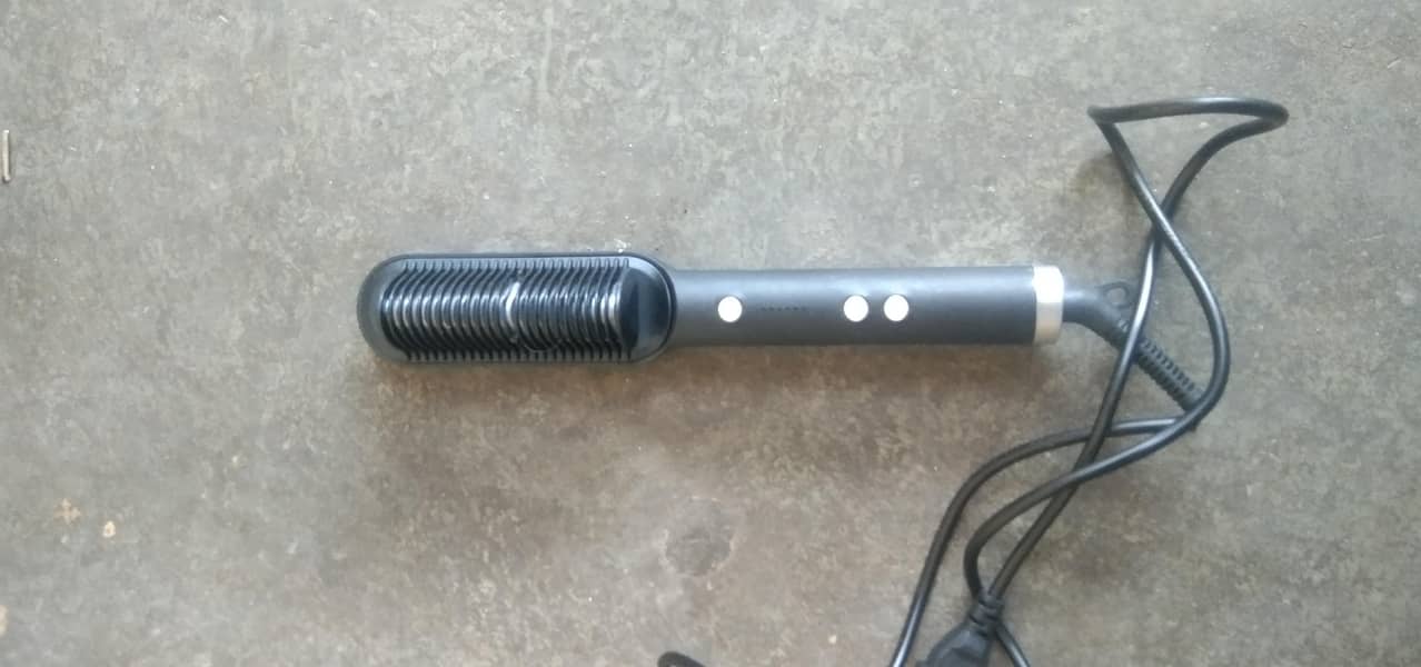 بالکل صاف ستھری ہے 3