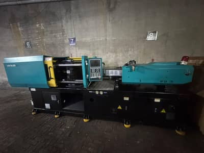 Injection molding machine 100 Ton