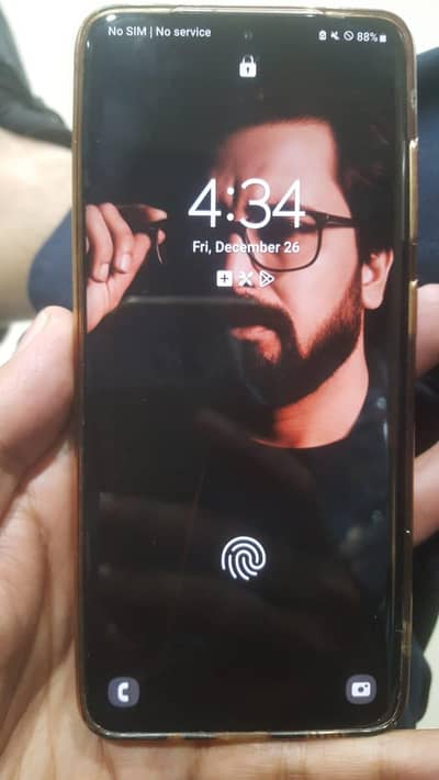 Samsung S20 5G. Wifi gaming user best. 12/128. Resnble price. read add