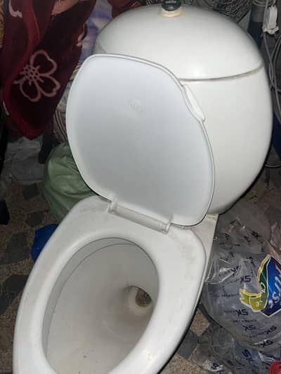 Toilet commode all ok