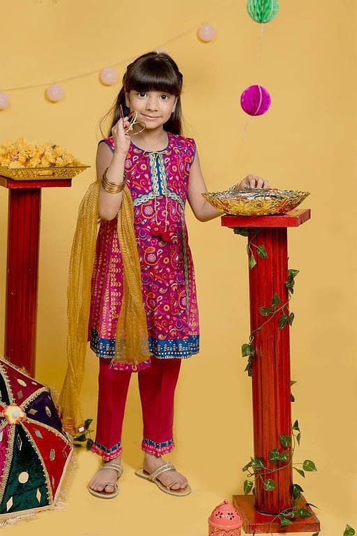 KBD-01663 | Shocking Pink | Casual Plus 3 Piece Suit |Cotton Lawn Gold Print