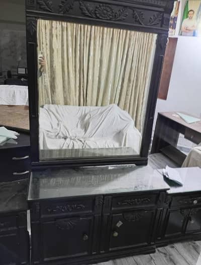 dressing table and side tables for sale