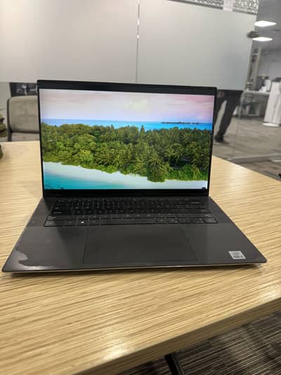 Dell Precision 550 RAM 32 Gb SSD 256gb FHD display Core i5 10Gen