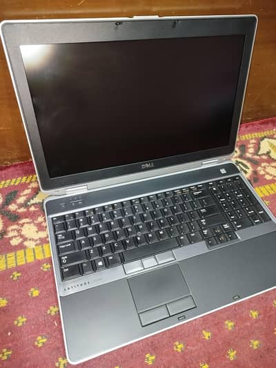 Dell latitude E6530 core i7 3rd gen.