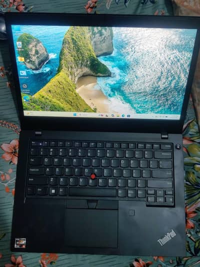 Lenovo Ryzen 5 Pro 5650-(12CPUs 16MB Cache) 4GB Graphic Card 8/256