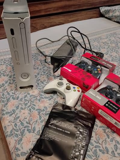 Xbox 360 100 games 4 controllers