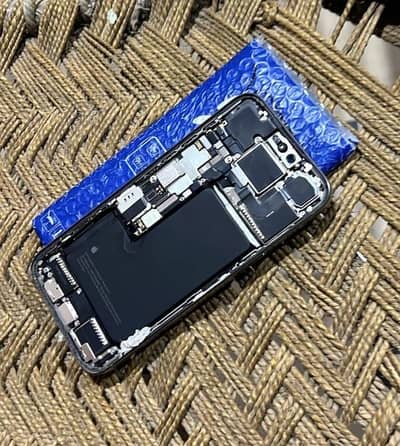 iPhone 15 pro max all parts exit board