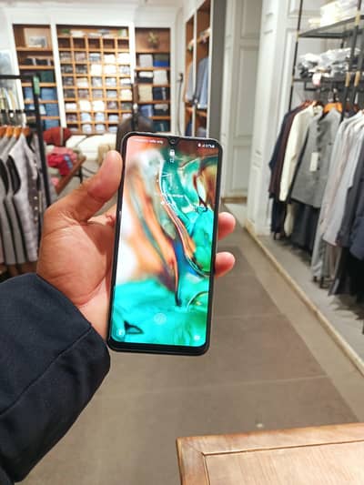 8 128gb all okay mobile charger only