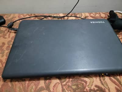 toshiba laptop for sale i3 ssd 0.3:11 23/70/663