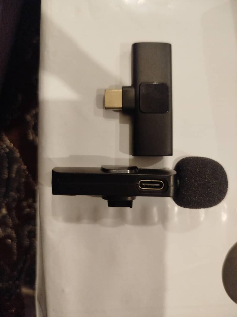 K8 WIRELESS MICROPHONE 2