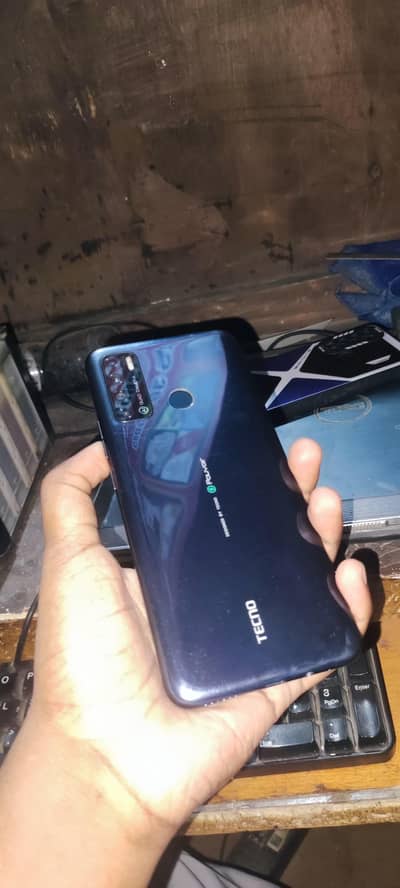 Tecno pouvari 4 Ram 4 64