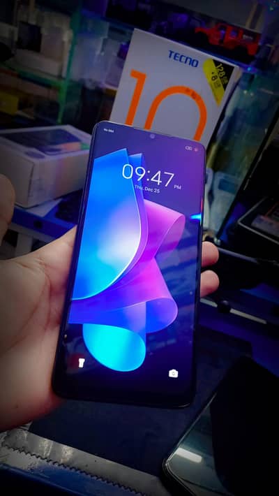 Techno Spark 10 8/128 Condition 10/10 with BOX