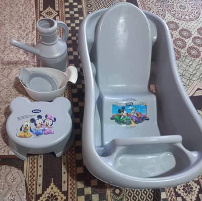 baby bath set and chair