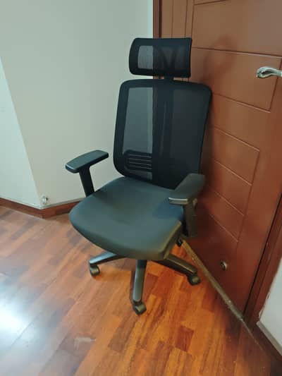 Ergonomic chair