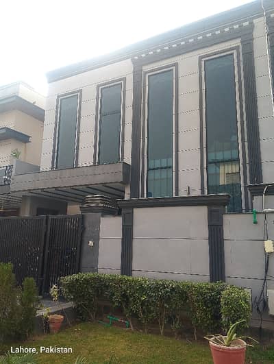 10 Marla Furnished House For Sale In Paragon City Lahore