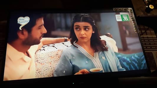 New 32 Inch Led Tv Hai kam istamal hui hai Sony brand hai