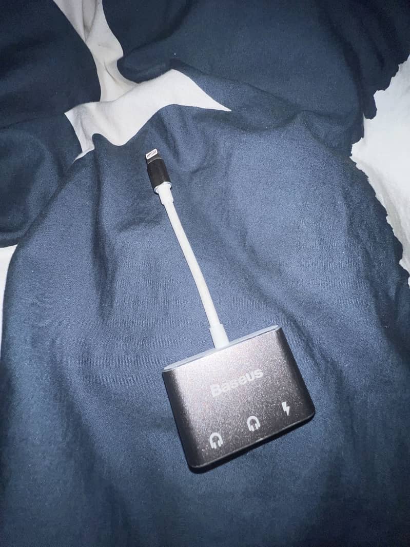 Splitter for iPhone 1