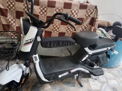 Electric bike. 60km on one charge.