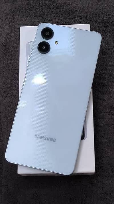 Samsung a06 6 GB 128 GB In Warranty Till June 2026