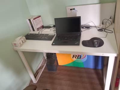 office table ironbody wooden top 10/10