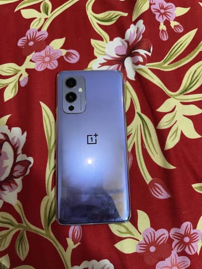 Oneplus 9  8+128 pubg 90 fbs and best for camera