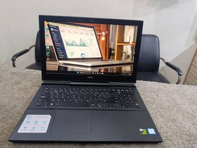 Dell inspiron 15 700 Gamming i7 -7700HQ  with 4 GB GTX 1050 ti