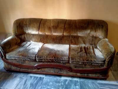 7 seater Sofa set plus side tables