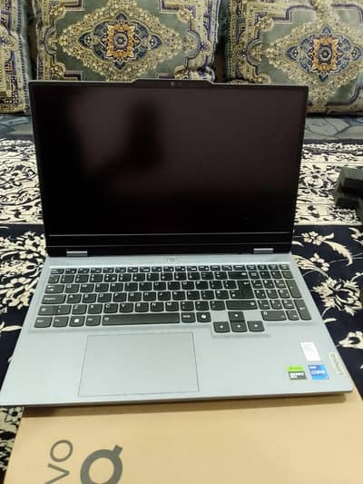 Lenovo i7 13genaration /13650HX. 24GB-Ram,512GB-SSD 4050RTX-6GB card