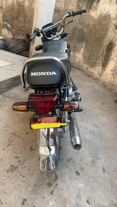 26 sticker hai 25 impot nmbr b lgaa